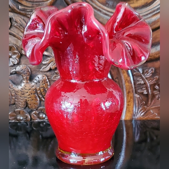 Kanawha Cadmium Crackle 5" Ruffle Vase - Picture 6 of 16